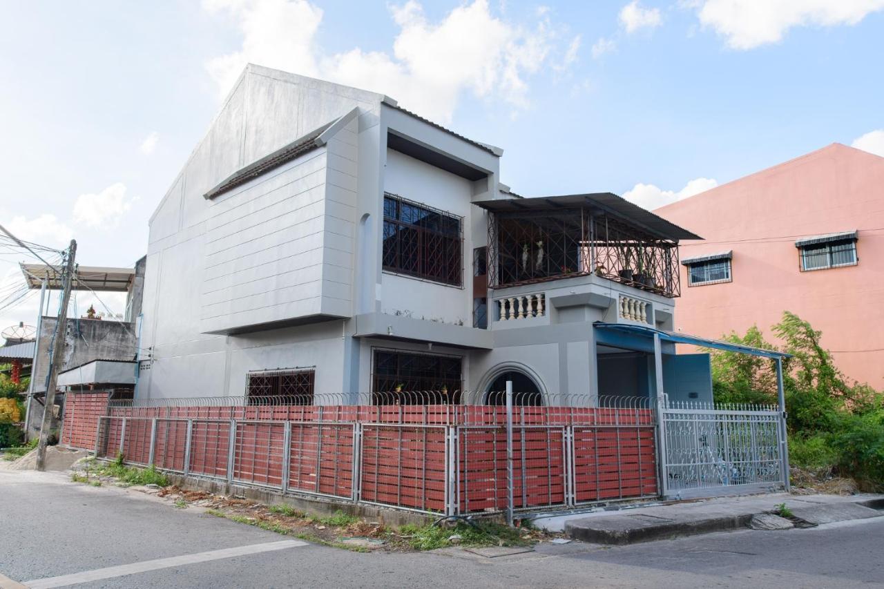 Bluebell House Hatyai - Cosy 3 Bedrooms For 10 Pax - 9 Mins Drive To Lee Grd Ban Kho Hong Eksteriør billede