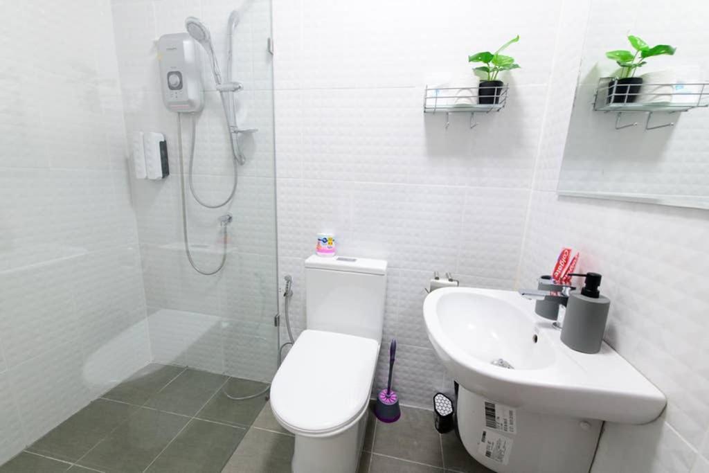 Bluebell House Hatyai - Cosy 3 Bedrooms For 10 Pax - 9 Mins Drive To Lee Grd Ban Kho Hong Eksteriør billede